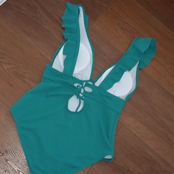 ONE PIECE BATHING SUIT.  #5315 - Picture 5 of 5